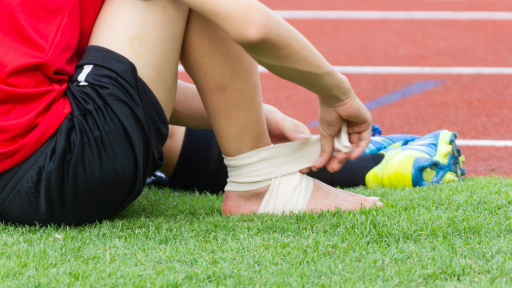Best Compression Socks for Foot Pain: Complete Guide