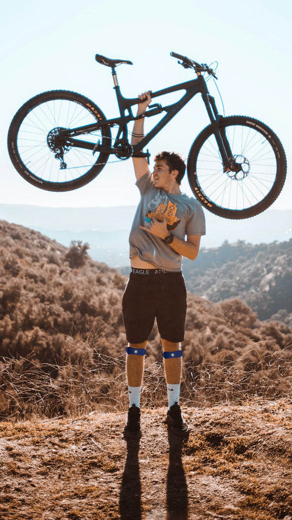 Best Knee Supports For Hiking: Move Freely & Pain-Free